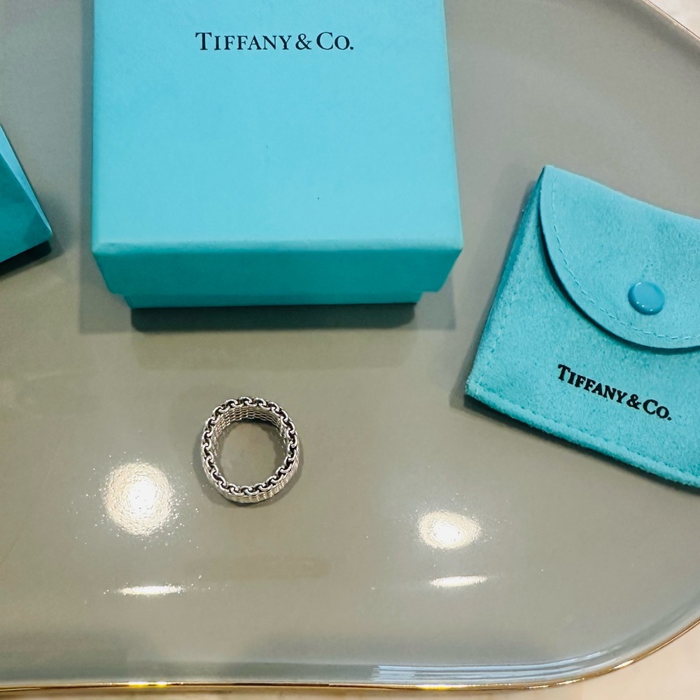 Retired Design- Tiffany & Co. Silver Mesh Ring - Picture 2 of 4